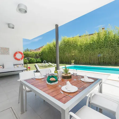 Holiday home Voltor